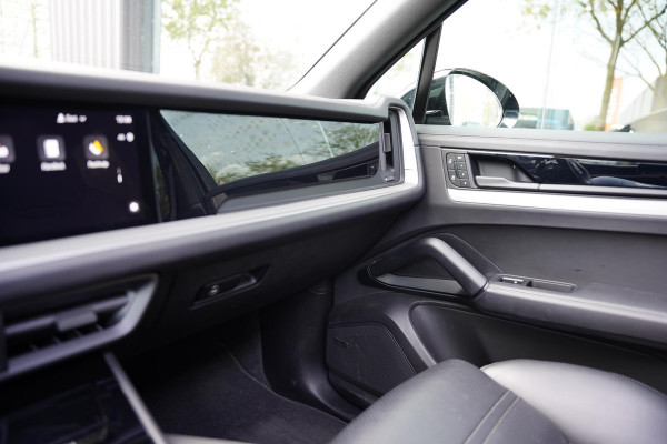 Porsche Cayenne 3.0 S E-Hybrid Black Edition / Sport Uitlaat / Sport Design Pakket