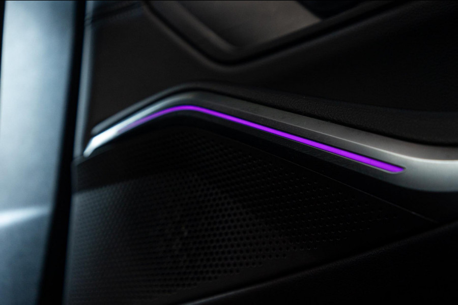 BMW 3-serie M340i xDrive Laserlight I Live Cockpit Professional I Head-Up I Adaptive cruise I Sfeerverlichting