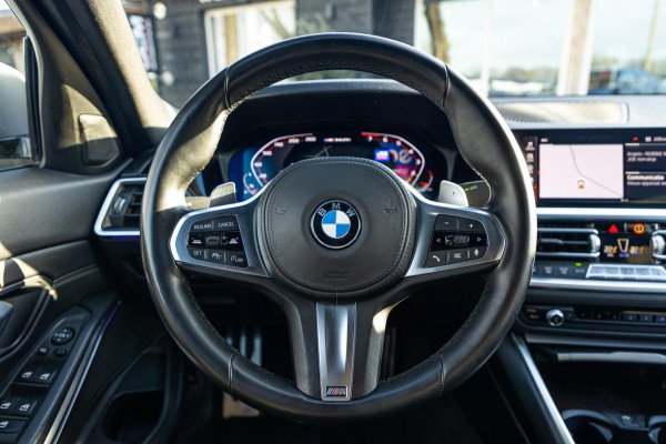 BMW 3-serie M340i xDrive Laserlight I Live Cockpit Professional I Head-Up I Adaptive cruise I Sfeerverlichting