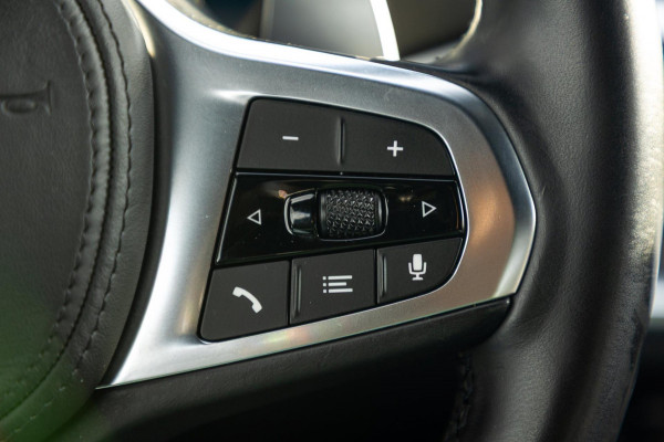 BMW 3-serie M340i xDrive Laserlight I Live Cockpit Professional I Head-Up I Adaptive cruise I Sfeerverlichting