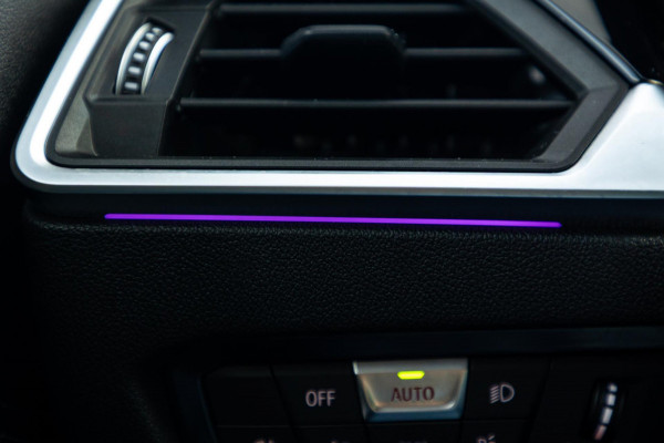 BMW 3-serie M340i xDrive Laserlight I Live Cockpit Professional I Head-Up I Adaptive cruise I Sfeerverlichting