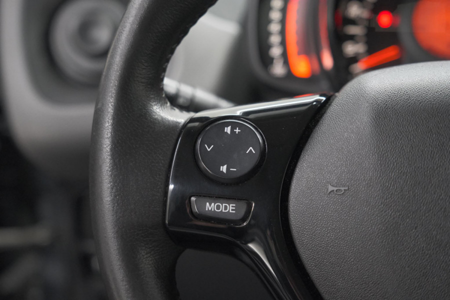 Peugeot 108 1.0 e-VTi Active | Apple Carplay | Airco | Getint Glas | 5 Deurs
