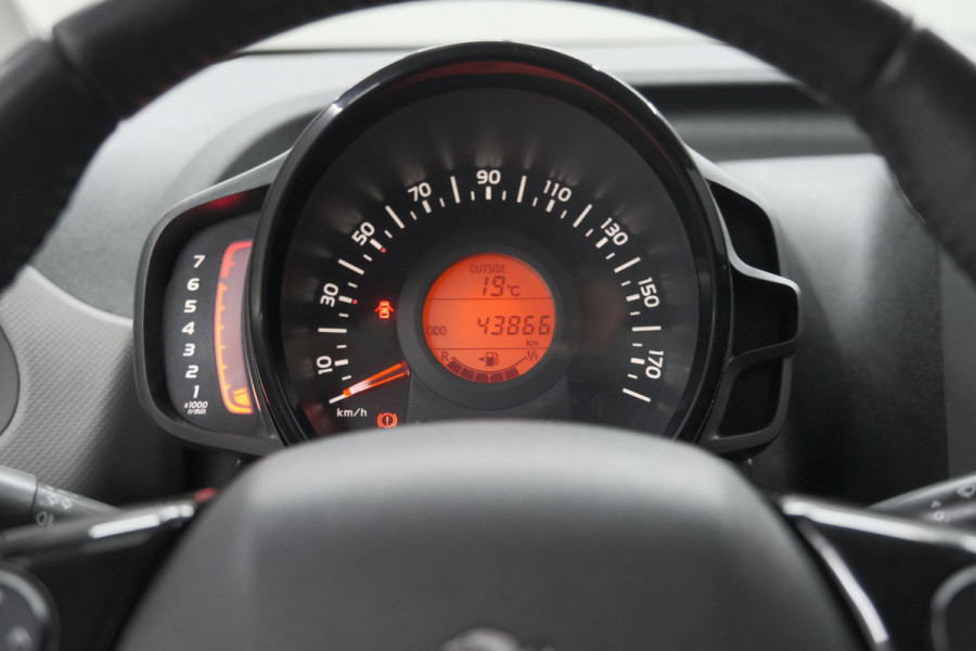 Peugeot 108 1.0 e-VTi Active | Apple Carplay | Airco | Getint Glas | 5 Deurs
