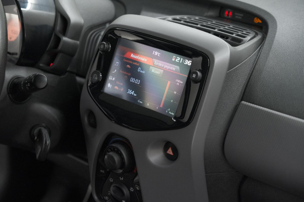 Peugeot 108 1.0 e-VTi Active | Apple Carplay | Airco | Getint Glas | 5 Deurs