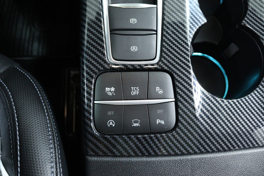 Ford Focus 1.5 EcoBoost Active Business (PANORAMADAK STOEL-/STUURVERWARMING, CAMERA, TREKHAAK, AUTOPILOT, HEAD-UP, ADAPTIVE)