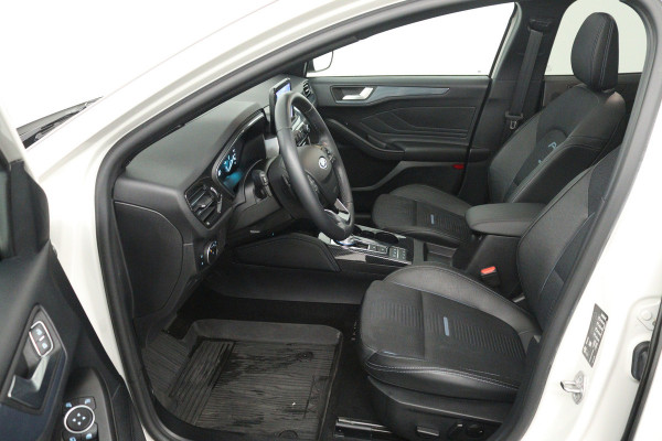Ford Focus 1.5 EcoBoost Active Business (PANORAMADAK STOEL-/STUURVERWARMING, CAMERA, TREKHAAK, AUTOPILOT, HEAD-UP, ADAPTIVE)