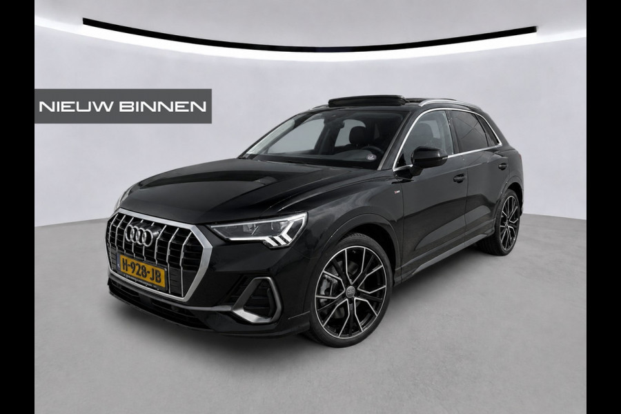 Audi Q3 35 TFSI S Line Pro Line S S-Line | Panoramadak | Stoelverwarming | Camera | Cruise Control | Apple Carplay | Dodehoekdetectie | Navigatie | Parkeersensoren |