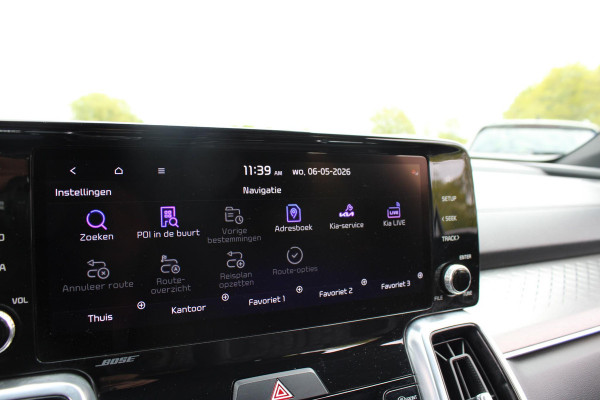 Kia Sorento 1.6 T-GDI Plug-in Hybrid 4WD ExecutiveLine 5p. 265 PK | Afneembare trekhaak | Panoramadak | 2 bandensets | Bestuurdersstoel Met Geheugen | BTW verrekenbaar | Dealer onderhouden
