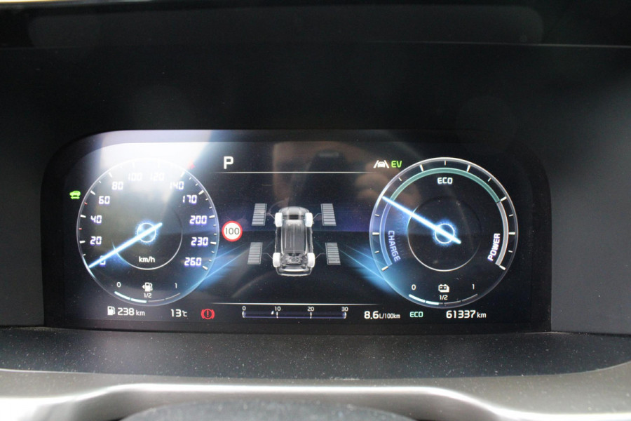 Kia Sorento 1.6 T-GDI Plug-in Hybrid 4WD ExecutiveLine 5p. 265 PK | Afneembare trekhaak | Panoramadak | 2 bandensets | Bestuurdersstoel Met Geheugen | BTW verrekenbaar | Dealer onderhouden