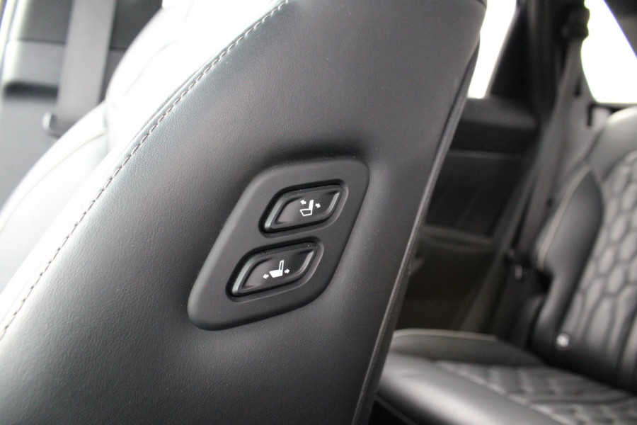 Kia Sorento 1.6 T-GDI Plug-in Hybrid 4WD ExecutiveLine 5p. 265 PK | Afneembare trekhaak | Panoramadak | 2 bandensets | Bestuurdersstoel Met Geheugen | BTW verrekenbaar | Dealer onderhouden