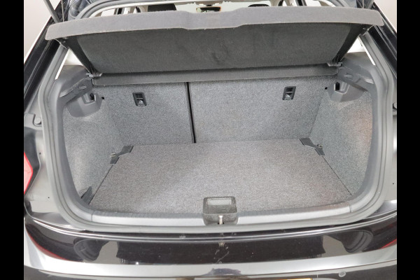Volkswagen Polo 1.0 TSI Comfortline Business 95pk 5bak| Navi| parksensors| alarm| extra getint glas