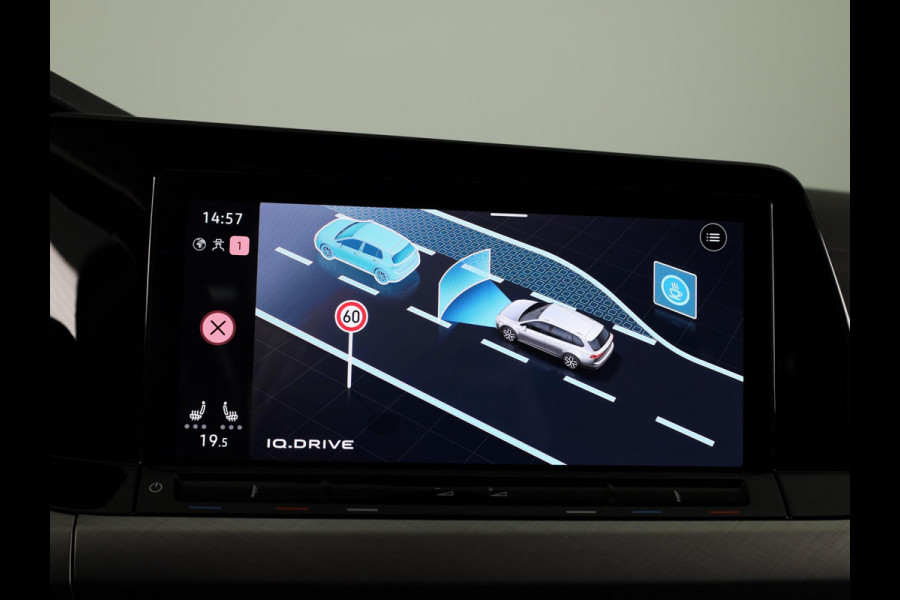 Volkswagen Golf Variant 1.0 eTSI Life | 110 pk Automaat (DSG) | Verlengde garantie | Navigatie | Parkeersensoren | Achteruitrijcamera | LED koplampen |17" All season banden |