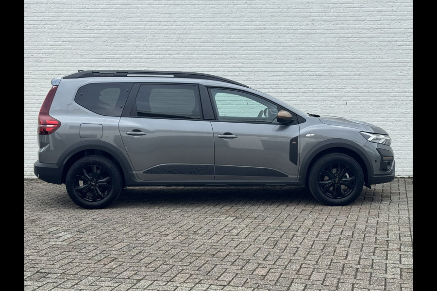 Dacia Jogger 1.6 Hybrid 140 Extreme 7p. Cruise Camera Naci Carplay Stoelverwarming Lane assist Clima Keyless