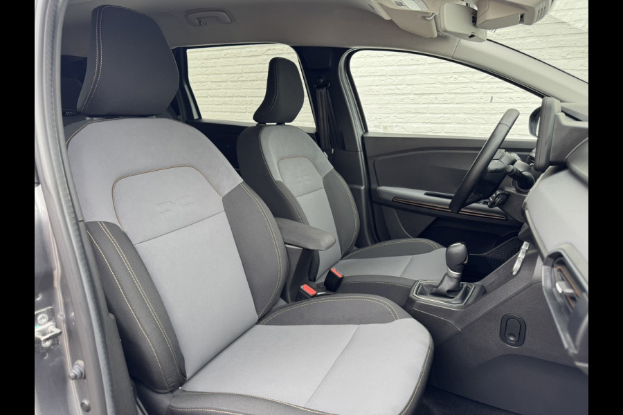 Dacia Jogger 1.6 Hybrid 140 Extreme 7p. Cruise Camera Naci Carplay Stoelverwarming Lane assist Clima Keyless