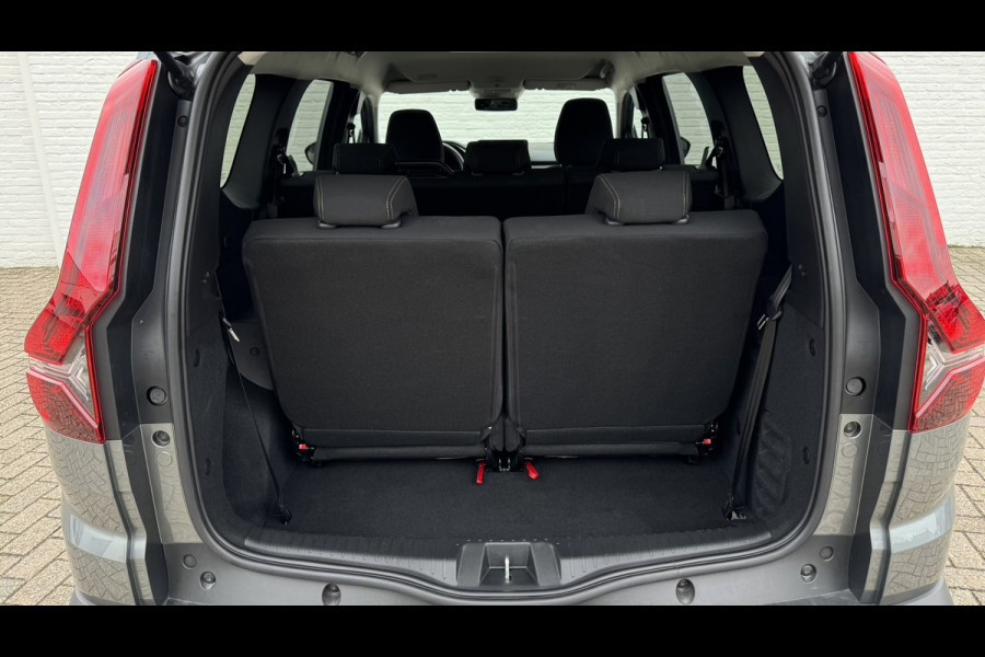Dacia Jogger 1.6 Hybrid 140 Extreme 7p. Cruise Camera Naci Carplay Stoelverwarming Lane assist Clima Keyless