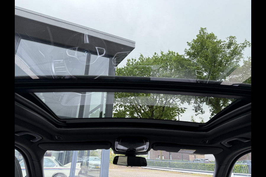 BMW iX3 Executive 80 kWh M-Sport |SOH 99% | ELEKTRISCHE TREKHAAK| ELEKTRISCHE ACHTERKLEP| PANORAMADAK| DRIVING ASSISTENT PROFESSIONAL| DODE HOEK SENSOR| STOELVERWARMING