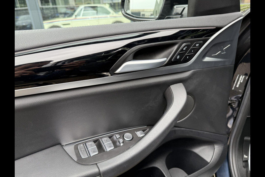 BMW iX3 Executive 80 kWh M-Sport |SOH 99% | ELEKTRISCHE TREKHAAK| ELEKTRISCHE ACHTERKLEP| PANORAMADAK| DRIVING ASSISTENT PROFESSIONAL| DODE HOEK SENSOR| STOELVERWARMING