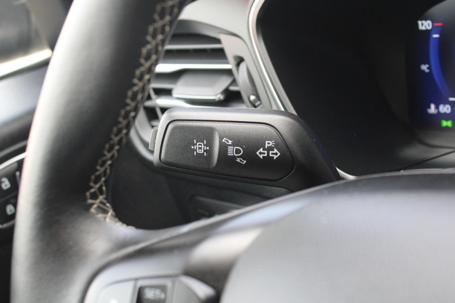 Ford Kuga 2.5 PHEV Vignale | Full Options! | Wegklapbare Trekhaak | Panorama Dak | Stoel + Stuurverwarming | Adaptive Cruise Control | BLIS |
