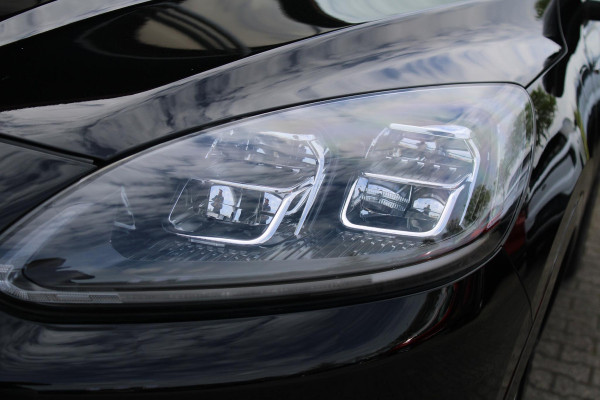 Ford Kuga 2.5 PHEV Vignale | Full Options! | Wegklapbare Trekhaak | Panorama Dak | Stoel + Stuurverwarming | Adaptive Cruise Control | BLIS |