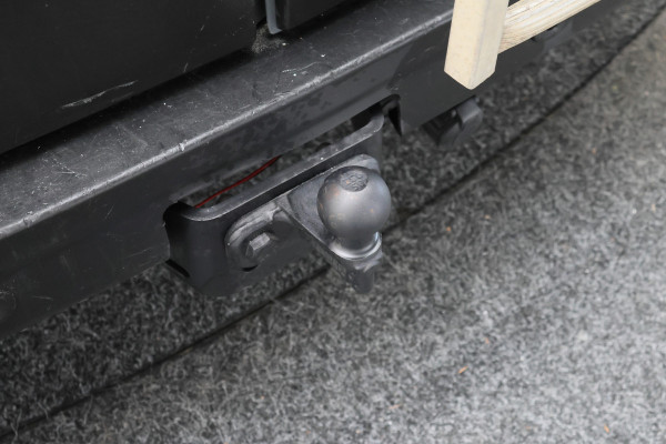 Renault Master T35 2.3 dCi 150 L2H2 Energy Comfort Automaat Glasresteel, 3-Zits, Trekhaak, Camera, Cruise, PDC