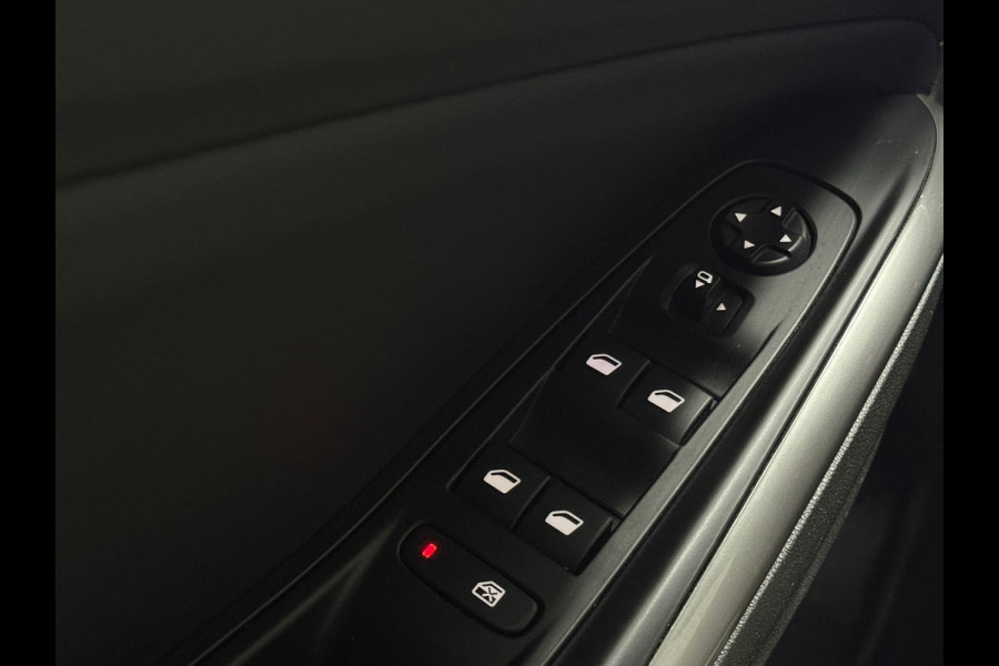 Opel Grandland GSe 300pk PHEV 4x4 | Trekhaak | 360° | Stuur+Stoelverw. | Alcantara