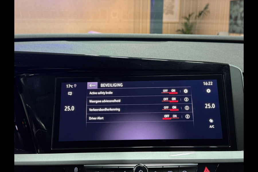 Opel Grandland GSe 300pk PHEV 4x4 | Trekhaak | 360° | Stuur+Stoelverw. | Alcantara