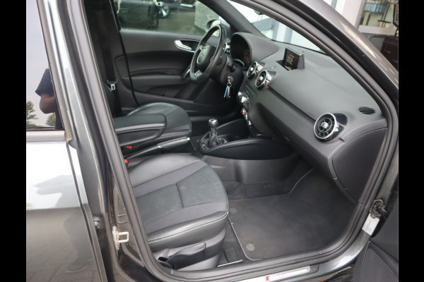 Audi A1 Sportback 1.0 TFSI Advance Sport Navi / Airco / Cruise / Lm17'' /  S-LINE