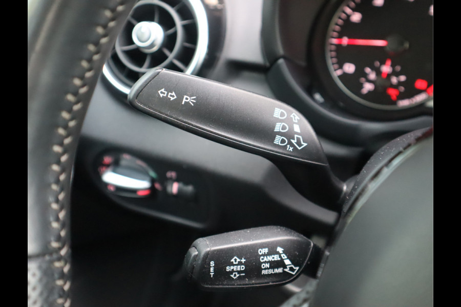 Audi A1 Sportback 1.0 TFSI Advance Sport Navi / Airco / Cruise / Lm17'' /  S-LINE