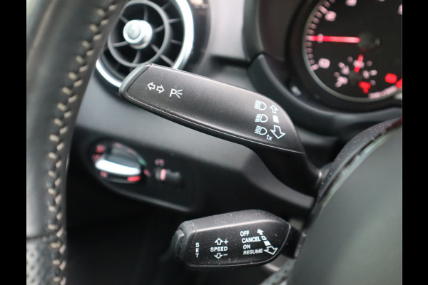Audi A1 Sportback 1.0 TFSI Advance Sport Navi / Airco / Cruise / Lm17'' /  S-LINE