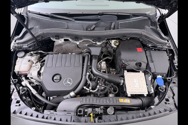 Mercedes-Benz B-Klasse 180 AMG line | Pano Memory Multibeam Keyless