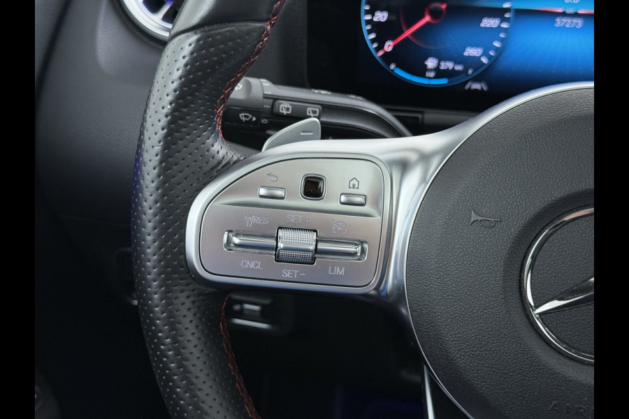 Mercedes-Benz B-Klasse 180 AMG line | Pano Memory Multibeam Keyless