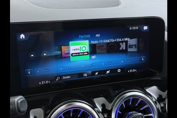 Mercedes-Benz B-Klasse 180 AMG line | Pano Memory Multibeam Keyless