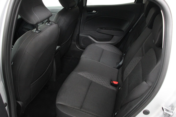 Renault Clio 1.0 TCe 100pk Experience Navigatie Climate control Led Parkeer sensoren DAB Cruise Control
