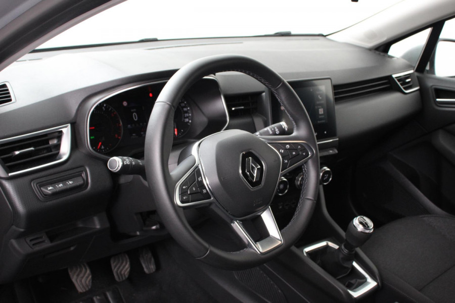 Renault Clio 1.0 TCe 100pk Experience Navigatie Climate control Led Parkeer sensoren DAB Cruise Control