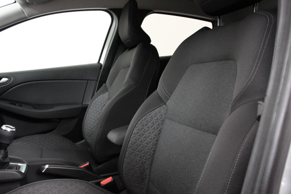 Renault Clio 1.0 TCe 100pk Experience Navigatie Climate control Led Parkeer sensoren DAB Cruise Control