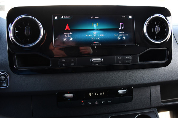 Mercedes-Benz Sprinter 317 1.9 CDI L2H1 RWD Edition Black 360 Camera, Cruise, Carplay, LED, 10,5'' Mbux, Automaat, Trekhaak, Leder, 170pk, Uniek!