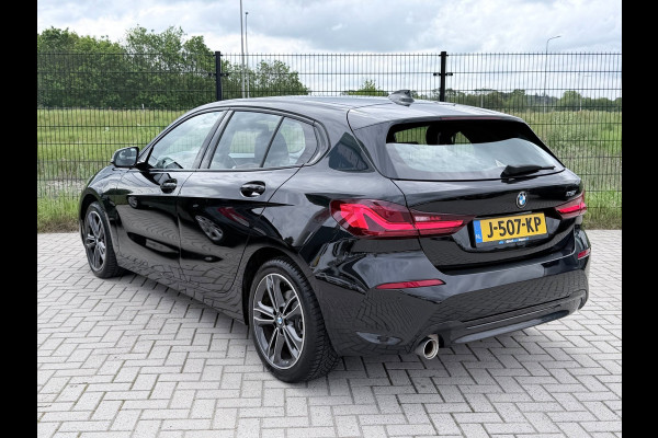 BMW 1-serie 118i Executive Edition | 1ste eigenaar | PDC | Carplay |