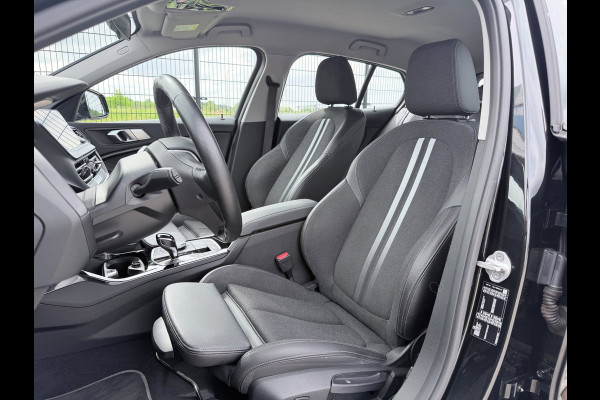 BMW 1-serie 118i Executive Edition | 1ste eigenaar | PDC | Carplay |