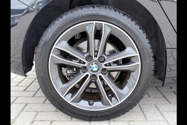 BMW 1-serie 118i Executive Edition | 1ste eigenaar | PDC | Carplay |