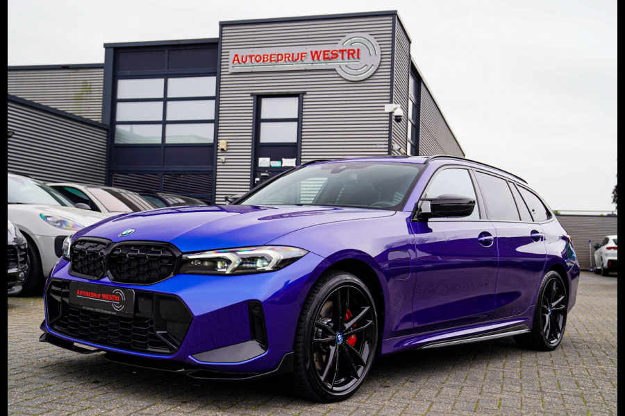 BMW 3 Serie Touring 330e xDrive M-pakket | Panorama | HuD | Sfeerverlichting | BMW LED | Camera | Portimao blau metallic |