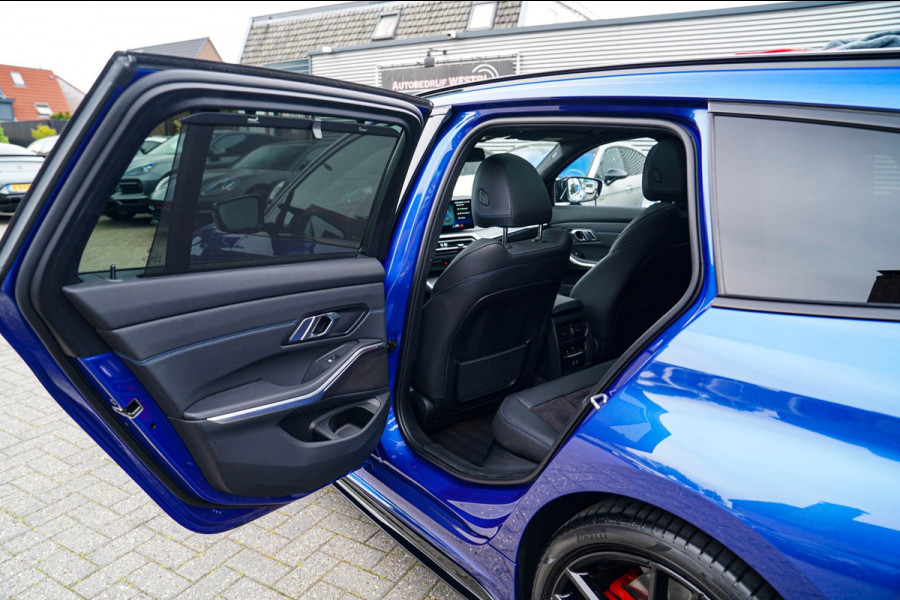BMW 3 Serie Touring 330e xDrive M-pakket | Panorama | HuD | Sfeerverlichting | BMW LED | Camera | Portimao blau metallic |