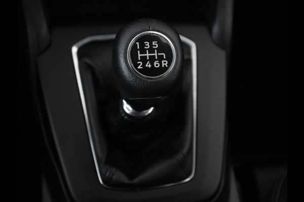Ford Focus 1.0 EcoBoost Hybrid Titanium | Origineel NL | Carplay | Keyless | Navigatie | Climate control | Cruise control | Bluetooth | Full LED | Parkeerhulp | 38.100km NAP