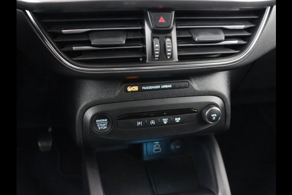 Ford Focus 1.0 EcoBoost Hybrid Titanium | Origineel NL | Carplay | Keyless | Navigatie | Climate control | Cruise control | Bluetooth | Full LED | Parkeerhulp | 38.100km NAP