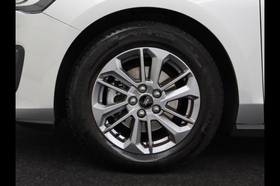 Ford Focus 1.0 EcoBoost Hybrid Titanium | Origineel NL | Carplay | Keyless | Navigatie | Climate control | Cruise control | Bluetooth | Full LED | Parkeerhulp | 38.100km NAP