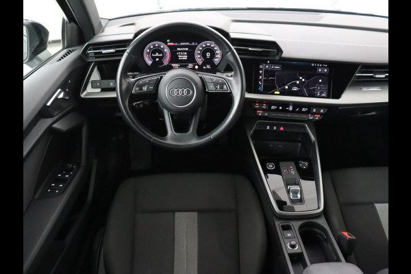 Audi A3 30 TFSI Advanced edition | Stoelverwarming | Adaptive cruise | Keyless | Camera | Carplay | Audi Sound | Full LED | Climate control | Virtual Cockpit | Parkeerhulp