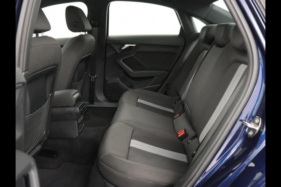 Audi A3 30 TFSI Advanced edition | Stoelverwarming | Adaptive cruise | Keyless | Camera | Carplay | Audi Sound | Full LED | Climate control | Virtual Cockpit | Parkeerhulp