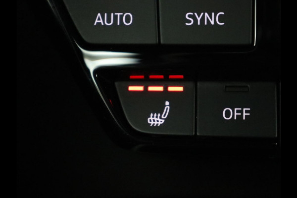 Audi A3 30 TFSI Advanced edition | Stoelverwarming | Adaptive cruise | Keyless | Camera | Carplay | Audi Sound | Full LED | Climate control | Virtual Cockpit | Parkeerhulp