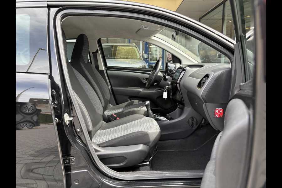 Peugeot 108 1.0 e-VTi Allure 72pk | LM Velgen | Carplay | Airco | 5-deurs |