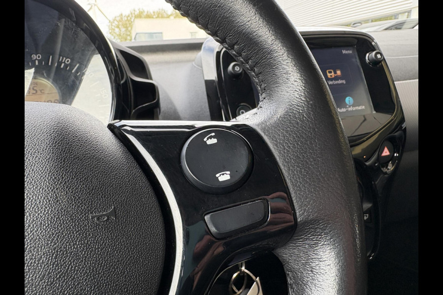 Peugeot 108 1.0 e-VTi Allure 72pk | LM Velgen | Carplay | Airco | 5-deurs |