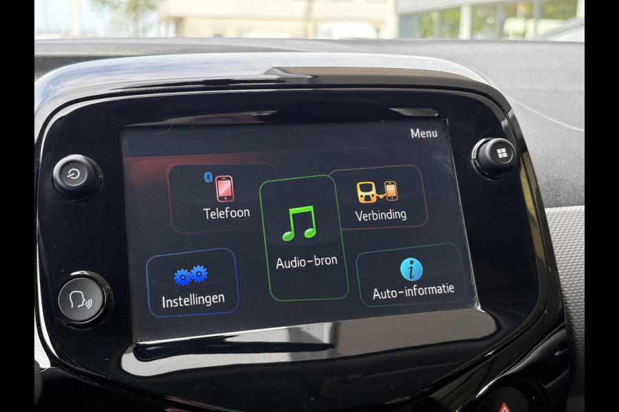 Peugeot 108 1.0 e-VTi Allure 72pk | LM Velgen | Carplay | Airco | 5-deurs |